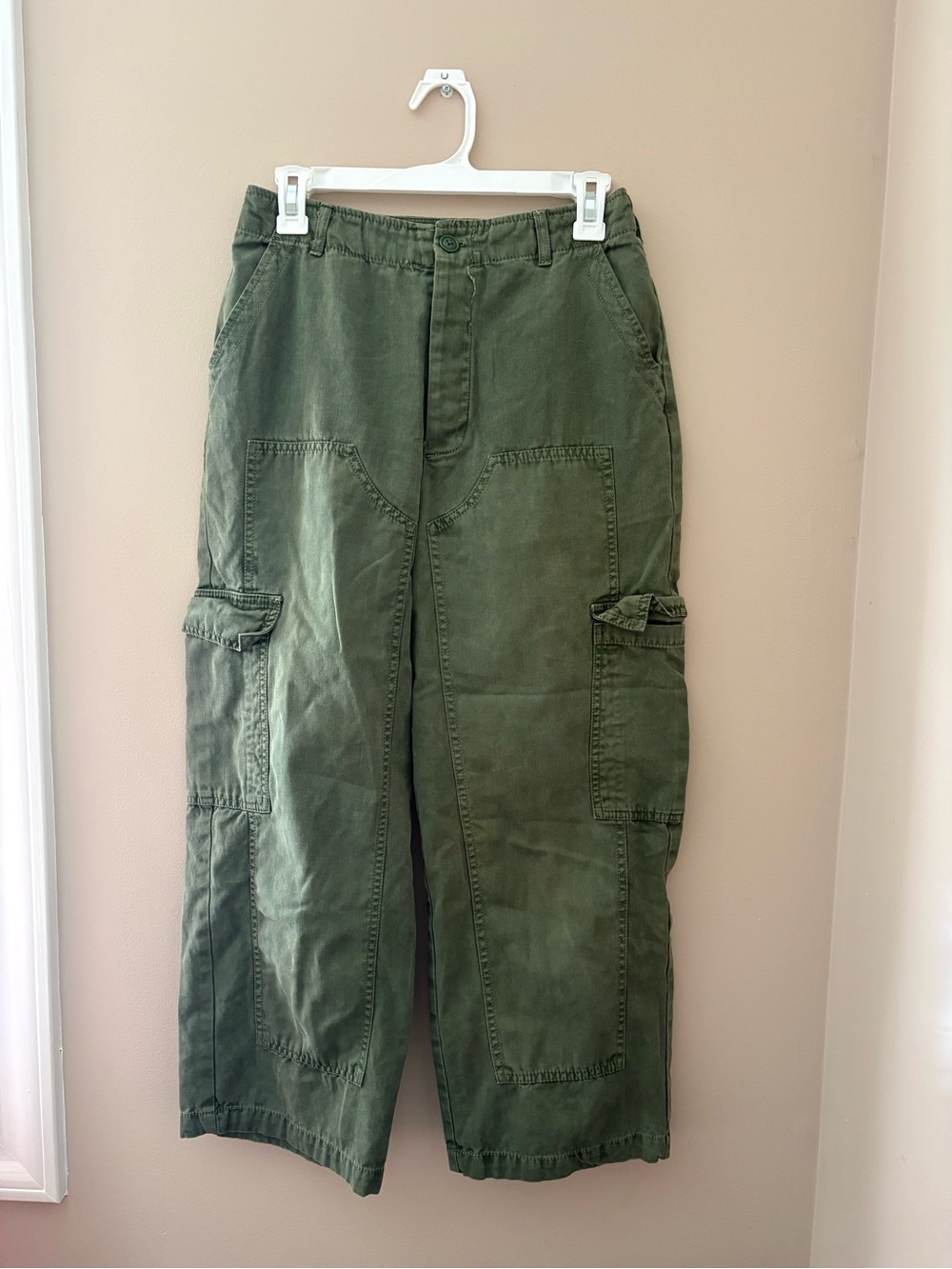 Universal Thread Women's High-Rise Barrel Leg Pants Size 4 - Picture 2 of 4